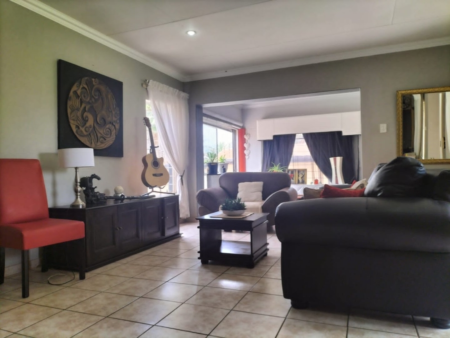 3 Bedroom Property for Sale in Vaal Park North West